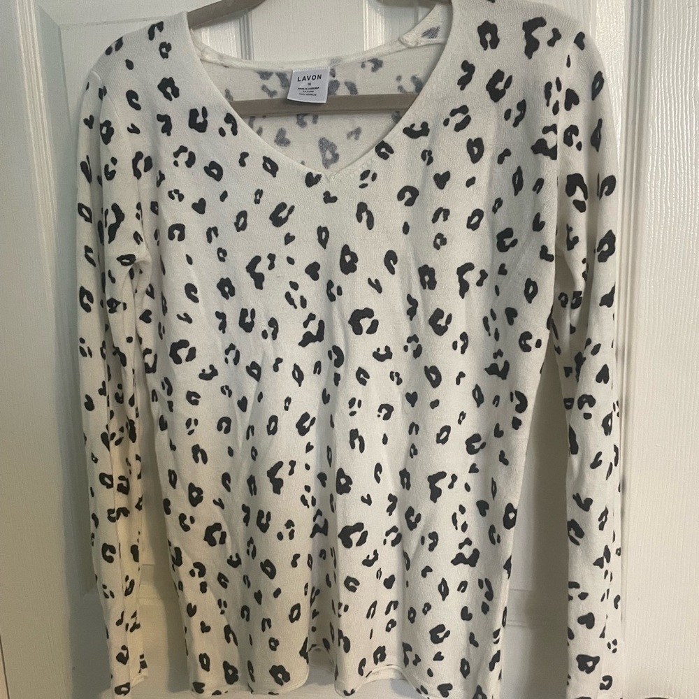 Lavon Cream and Black Leopard Print Long Sleeve Tee